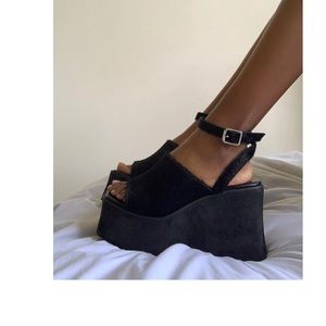 Delia’s Platform Sandals SOLD